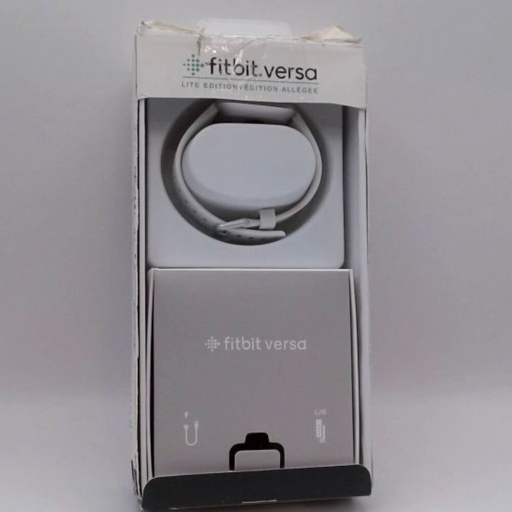 Fitbit Versa Lite Edition Smartwatch White‎ | New | Damaged Box